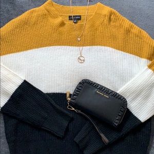 Mix color sweater